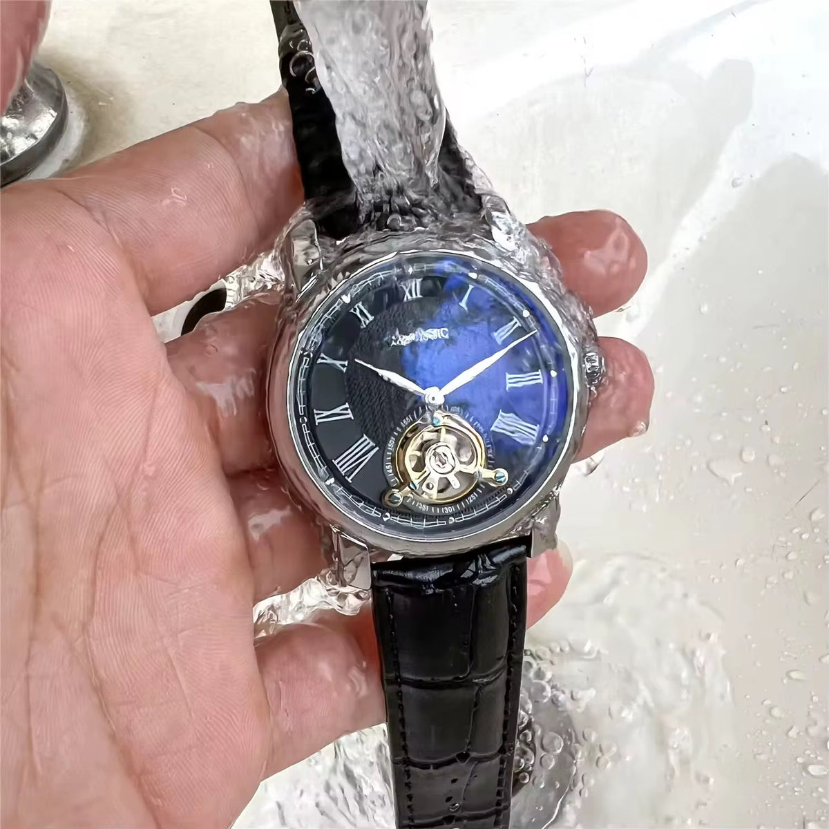 AOKULASIC Tourbillon – L’Excellence de l’Horlogerie Mécanique