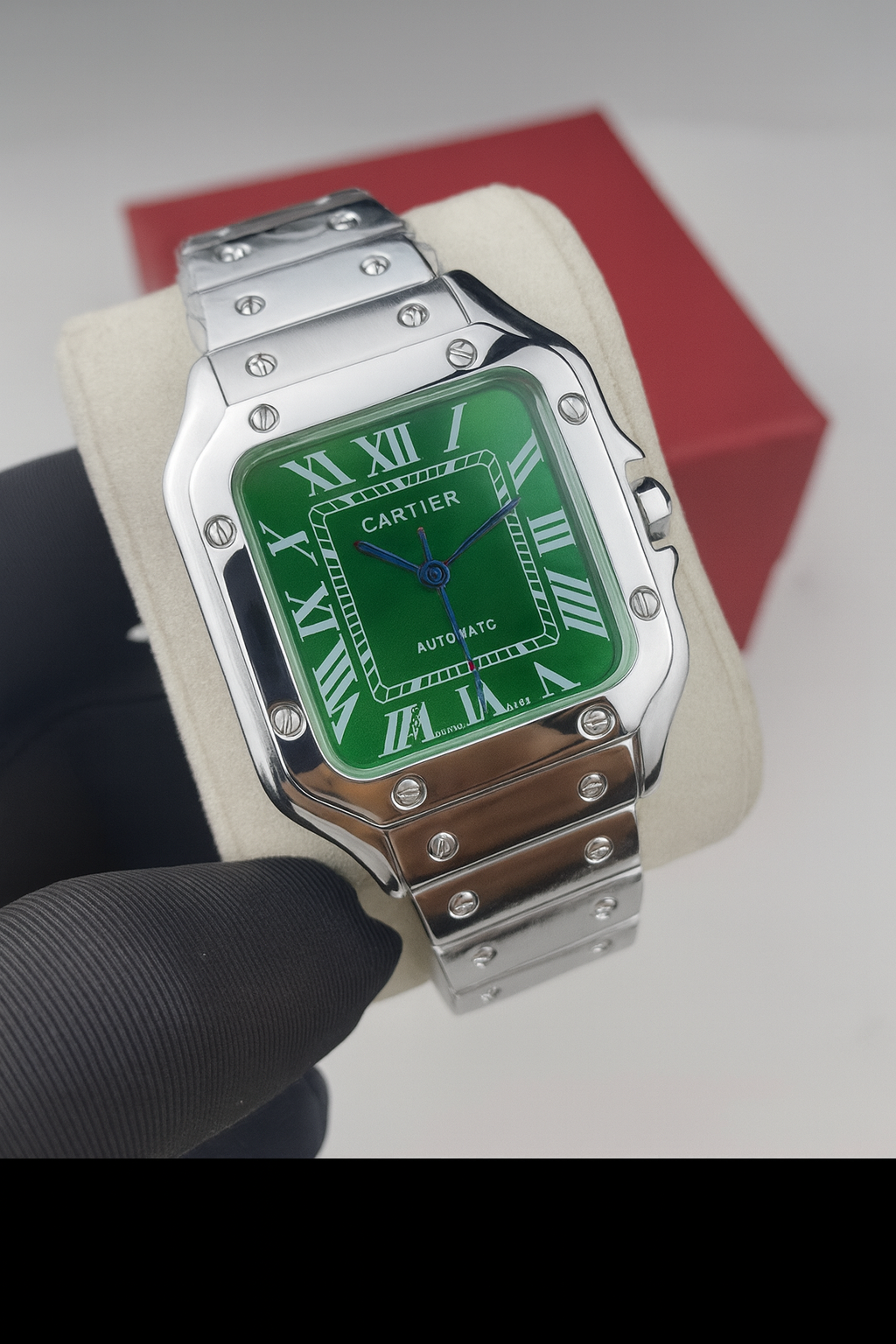 Cartier Santos - L’élégance intemporelle du luxe français