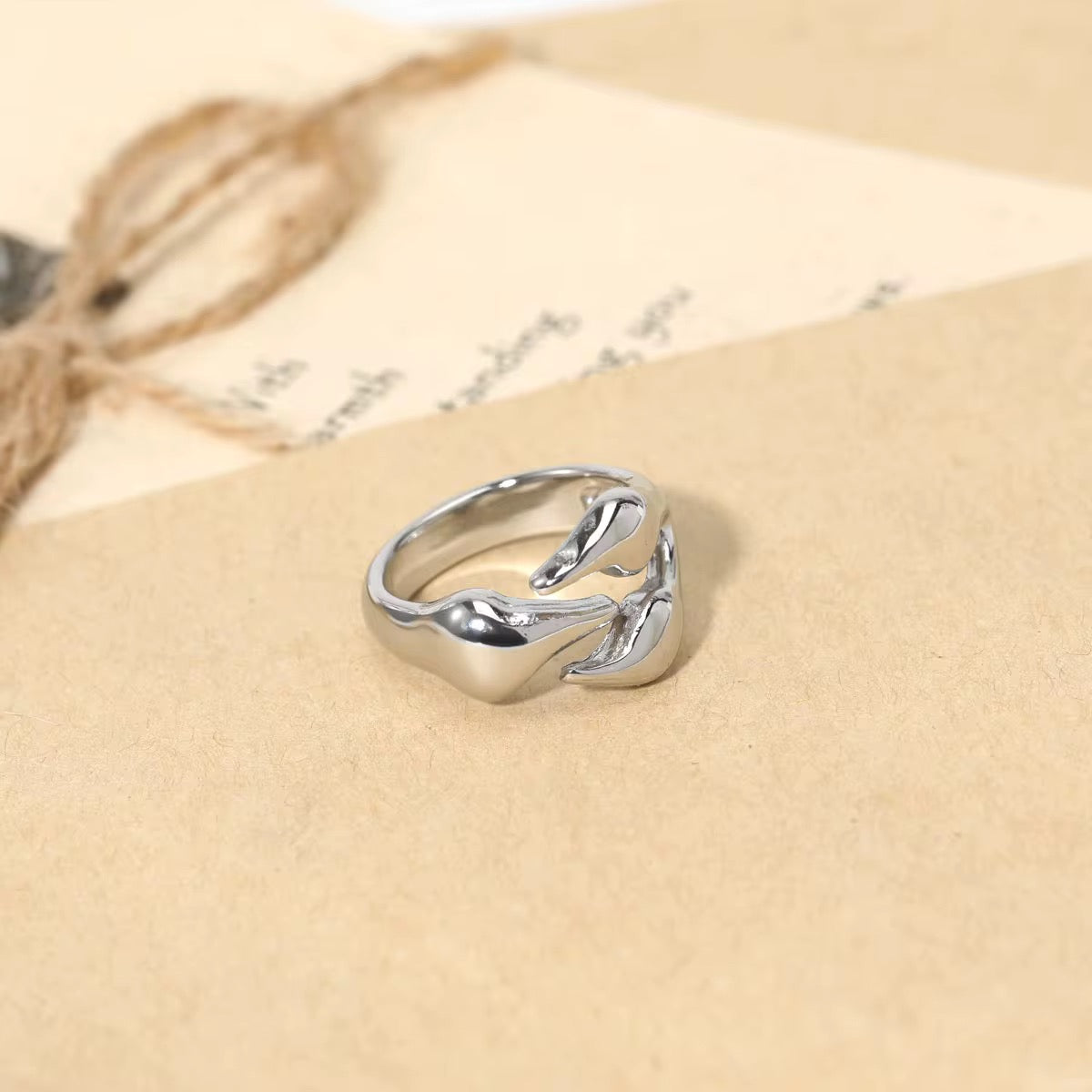 Bague Venom - Esthétique Froide