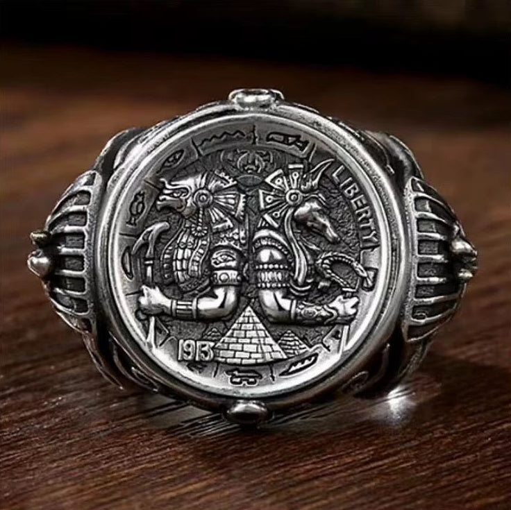 Ancient Ring – Vintage Mystery